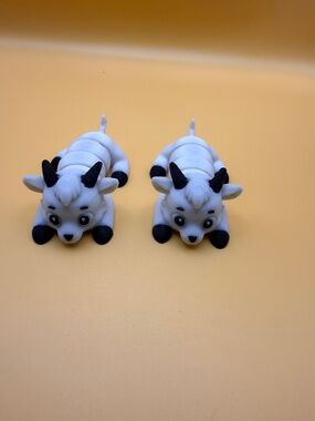 Cute Articulated Goat 3D Printed Flexible Figure Keychain Ready